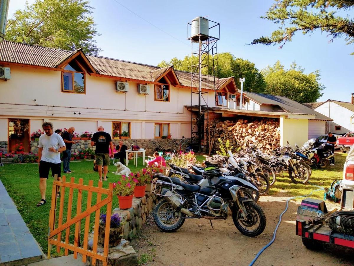 Hotel Y Cabanas Casa De Piedra Trevelín 外观 照片