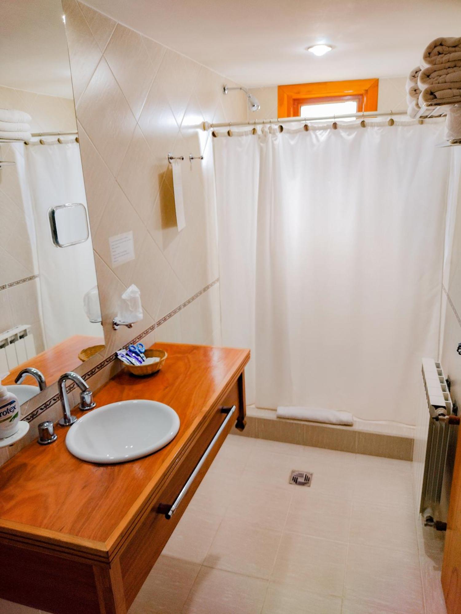 Hotel Y Cabanas Casa De Piedra Trevelín 外观 照片