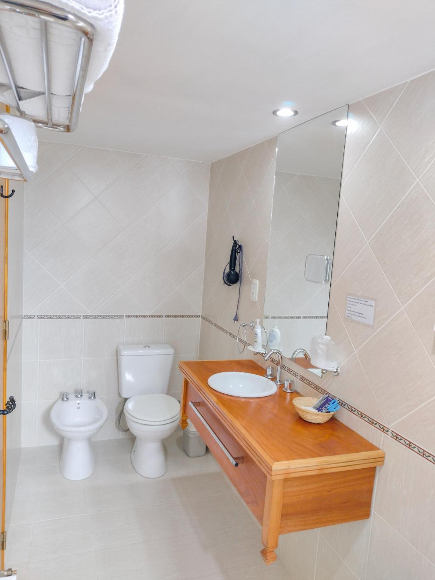 Hotel Y Cabanas Casa De Piedra Trevelín 外观 照片