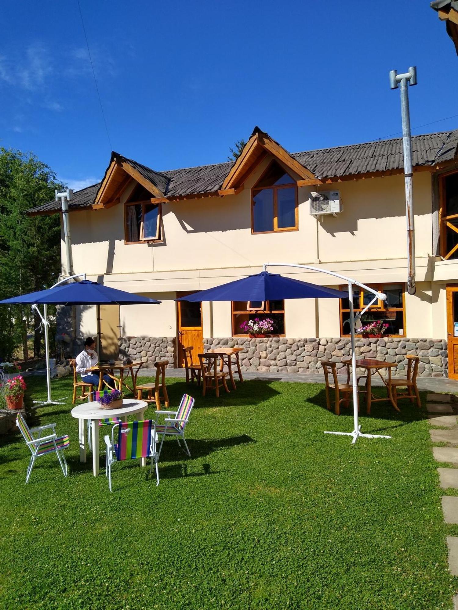 Hotel Y Cabanas Casa De Piedra Trevelín 外观 照片