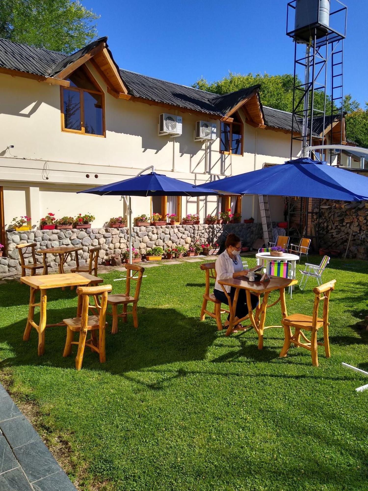 Hotel Y Cabanas Casa De Piedra Trevelín 外观 照片